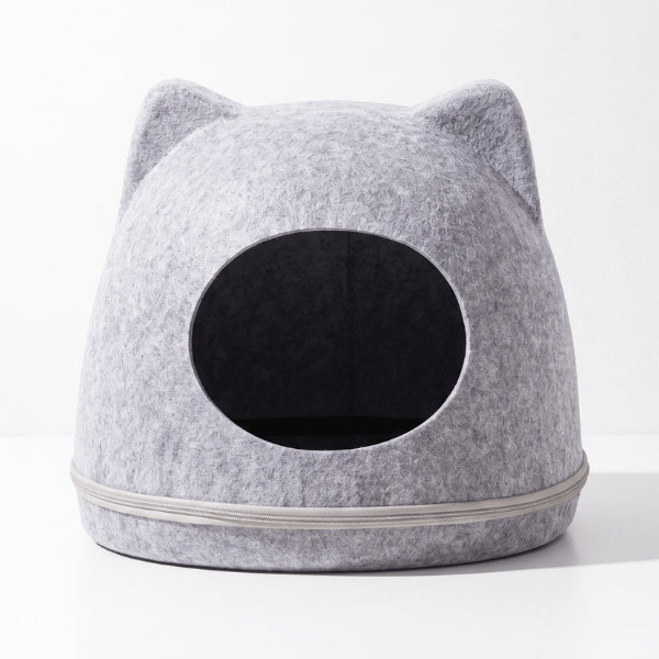 Abri pour chats en feutre naturel gris clair avec entrée ronde spacieuse