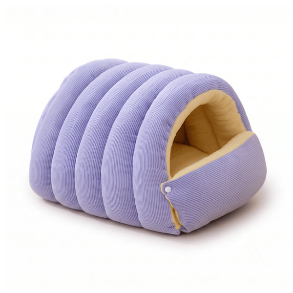 Cabane chaton violette moelleuse avec intérieur chaud favorisant repos et bien-être durable