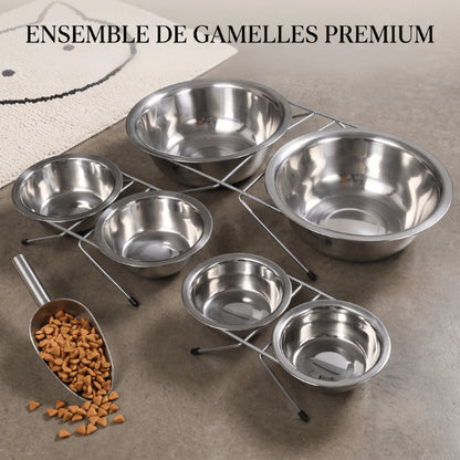 Double gamelle chat disponible en trois tailles de bols inox selon la taille et l'âge du félin