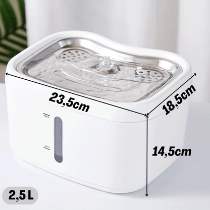Fontaine à eau pour chat taille compacte dimensions connectée 2.5 L AquaTech™