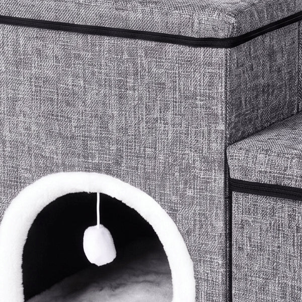 Maisonnette chat en tissu gris avec entrée douce et balle suspendue