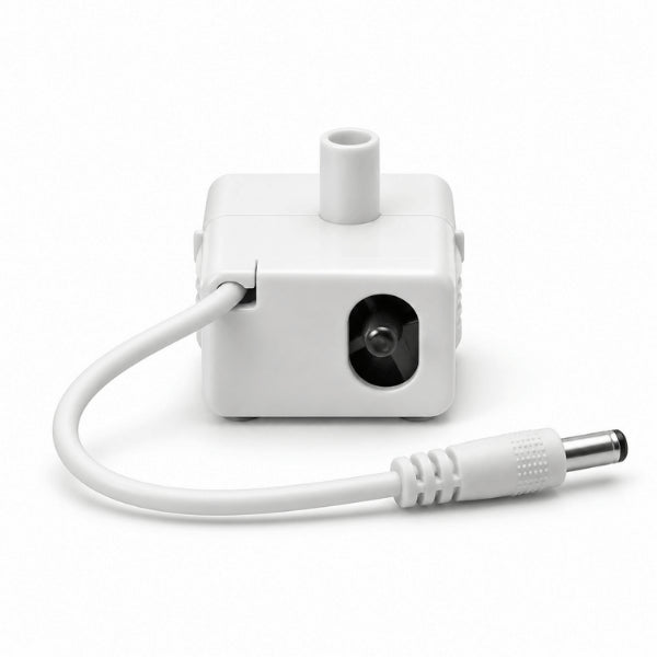 Moteur de fontaine pour chat compact avec connecteur d’alimentation et turbine