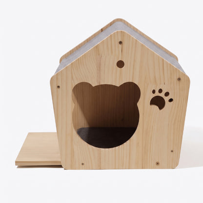Niche chat interieur en bois naturel avec ouverture tête féline et aération