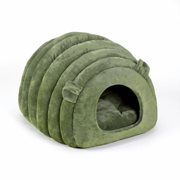Niche chat cachette verte avec coussin moelleux et espace semi fermé rassurant pour dormir